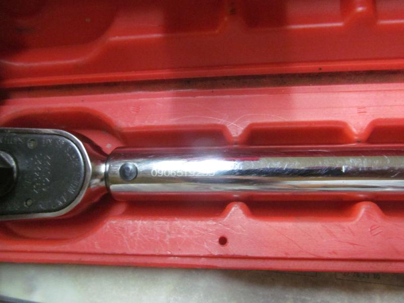  snap on 1/2 drive torque wrench 50-250 ft lbs qd3r250