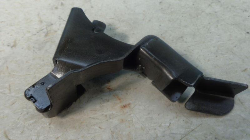 1985 honda vf500c guide bracket hm599