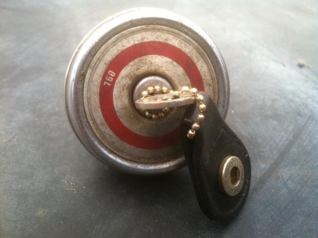 Vintage locking gas cap