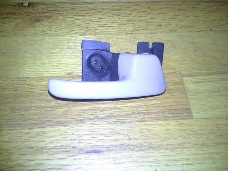 Grand marquis crown victoria oem door passenger right door handle