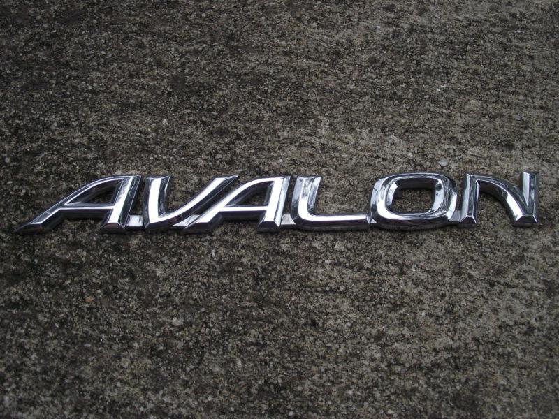 Oem 1995-2008 toyota avalon rear trunk chrome emblem badge script 8 x 1