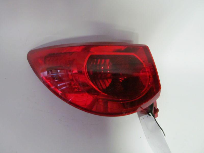 09 2010 2011 2012 chevrolet traverse oem left tail light nice!