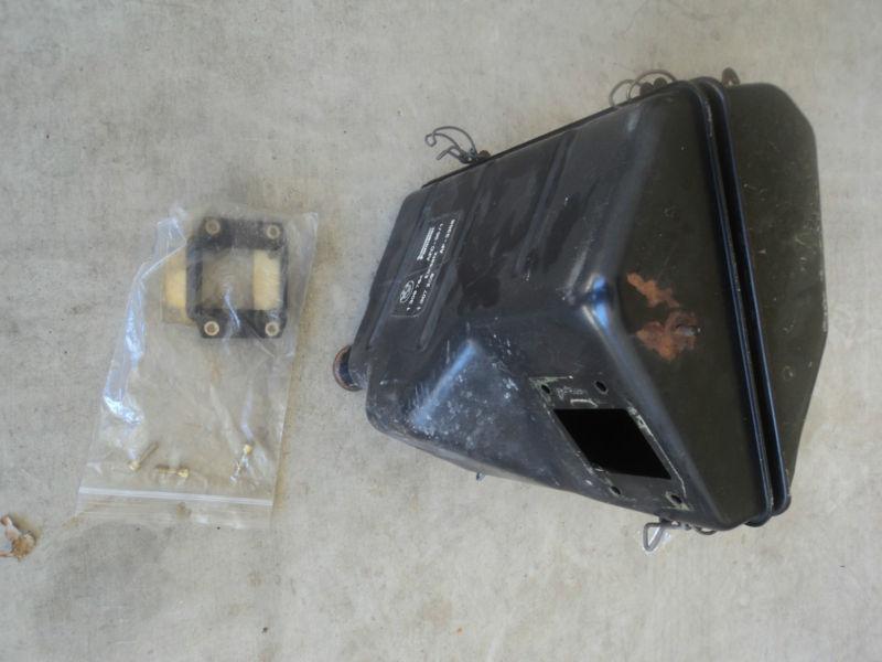 Bmw 1987-1988 e24 m6 air box with hardware