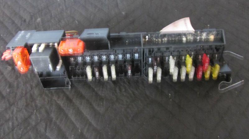 98-02 mercedes e430 e320 fuse relay box trunk 4matic awd 52313