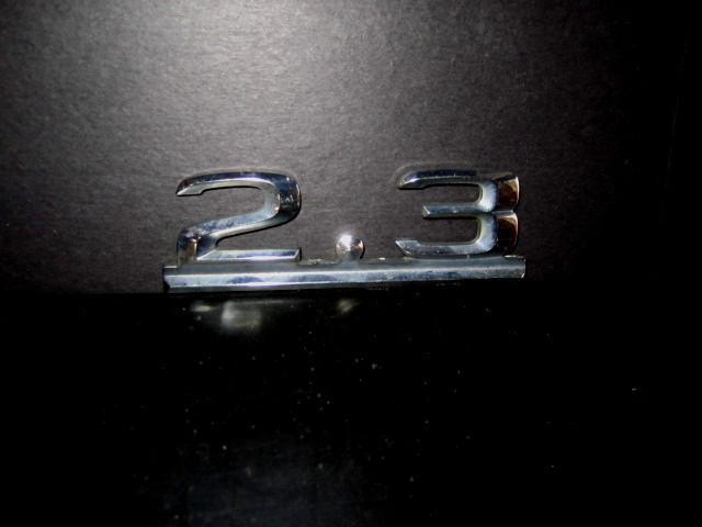 Mercedes benz oe emblem ornament  " 2.3 "