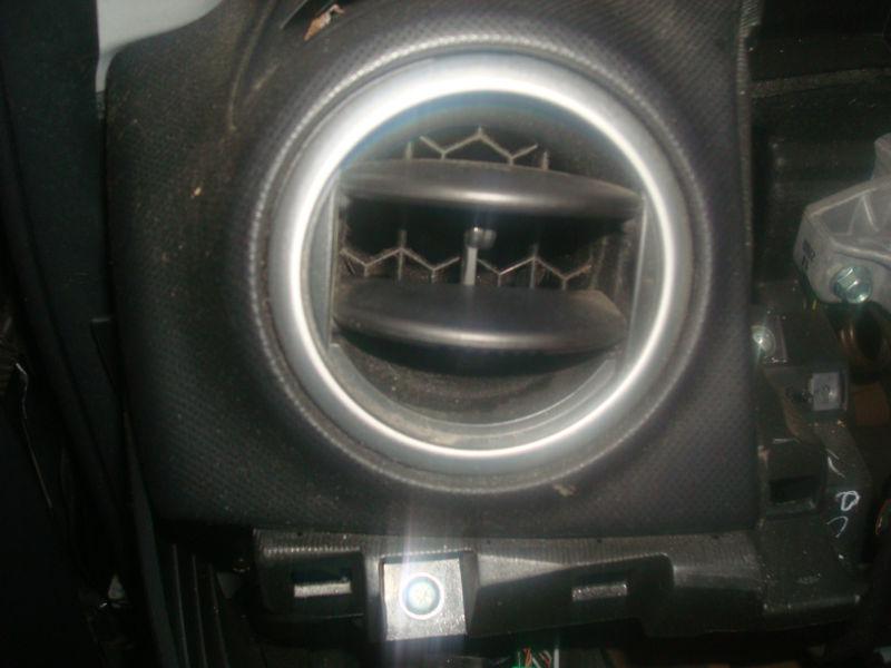 2007 mazda 3 hatchback air vent