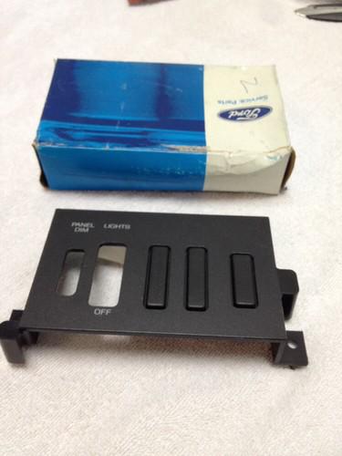 Nos oem ford inteior trim panel light lens e5sz-10a936-g