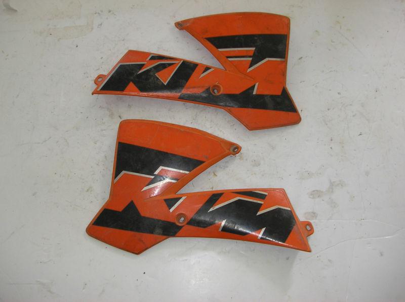 2005 ktm 65 sx tank covers / raditor shrouds 