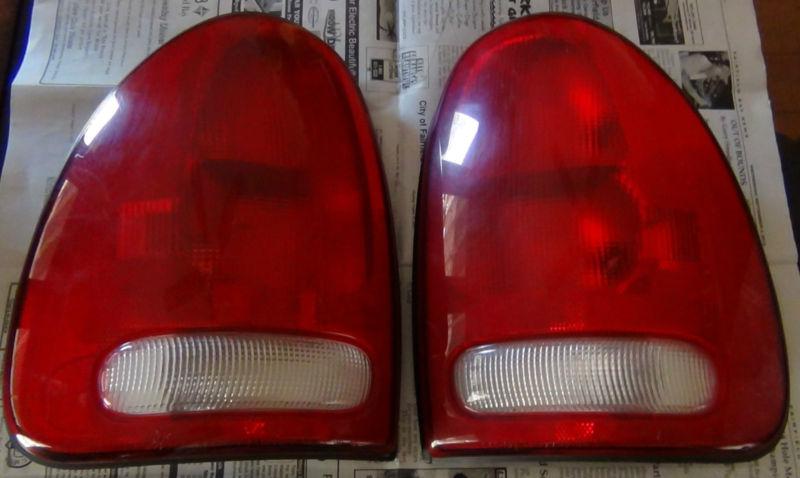 1999 dodge durango taillight lens 