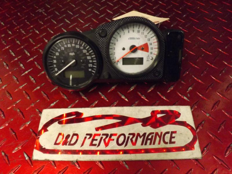 98 - 99 gsxr 750 gauges gauge cluster speedo tach 20k miles oem part 1998 1999