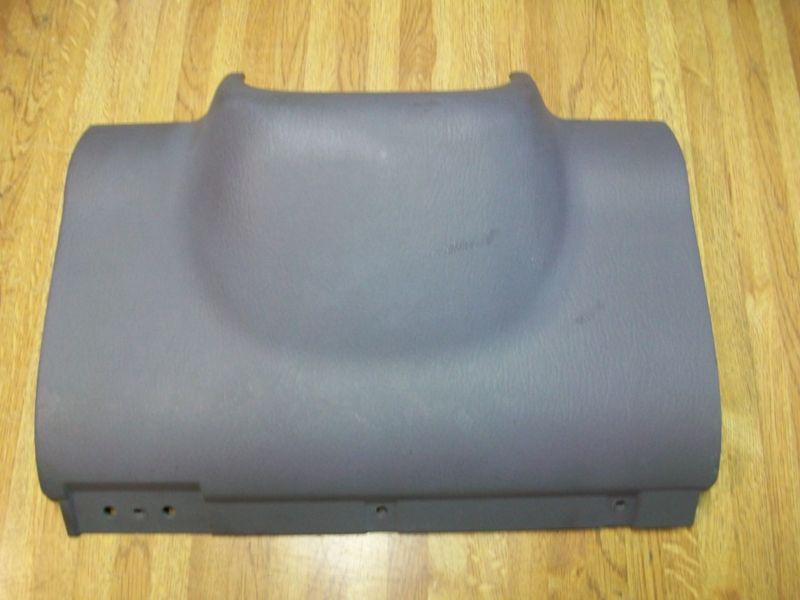 Driver lower dash trim light gray jeep liberty 2003