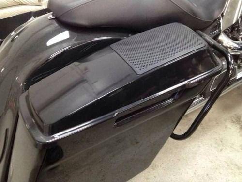 6x9 saddlebag speaker lids.        baddad , yaffe, fairing factory