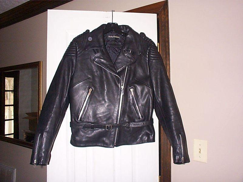 Vintage ladies harley davidson black leather motorcyce ljacket sz w 42 real nice