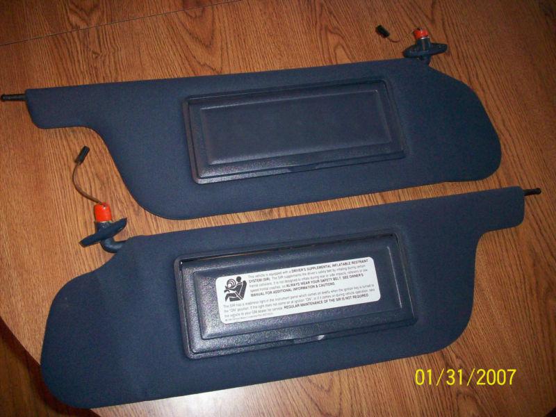 1990 cadillac fleetwood fwd blue sunvisor pair