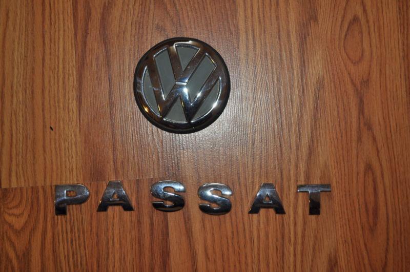 Vw passat  trunk emblem logo