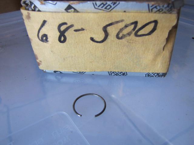 Nos bsa clip p/n 68-500 triumph or other british motorcycle