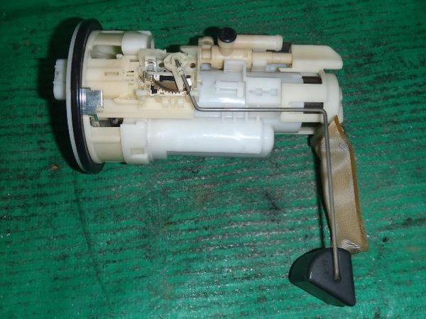 Toyota crown majesta 1999 fuel pump [1520600]