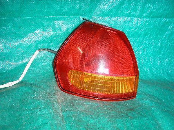 Nissan ad 2002 rear left combination lamp [0215600]