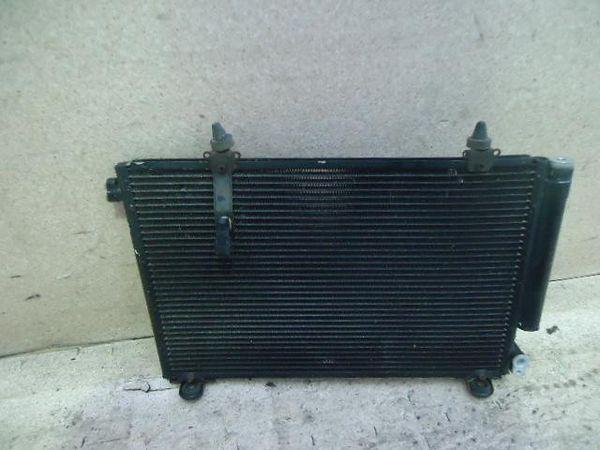 Toyota fun cargo 2000 condenser [3460600]