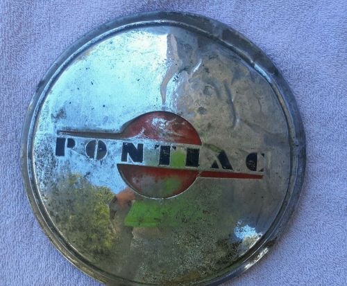 Vintage, pontiac hubcap, 40&#039;s or 50&#039;s
