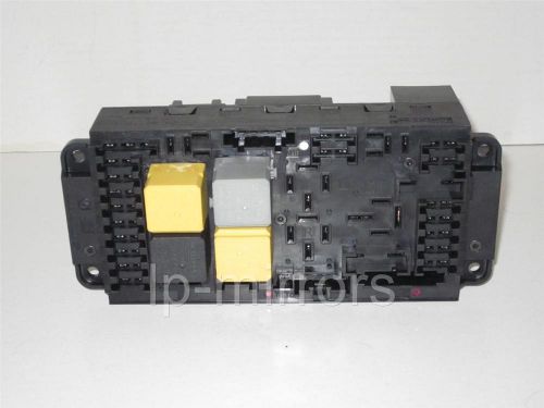 W203 mercedes c-class front fuse panel c230 relay module