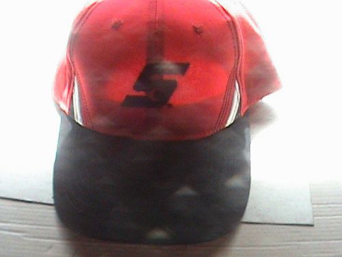 Snap on red black hat embroidered logo on front