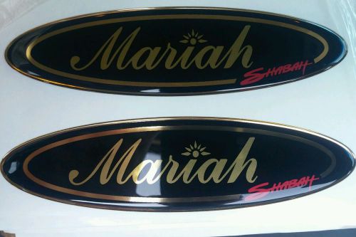 Mariah shabah boat black small oval domed label