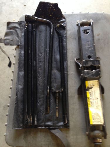 02&#039;-05&#039; dodge ram 1500 spare tire jack &amp; bag tool set complete