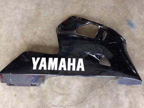 2003  yamaha r6  right lower  fairing