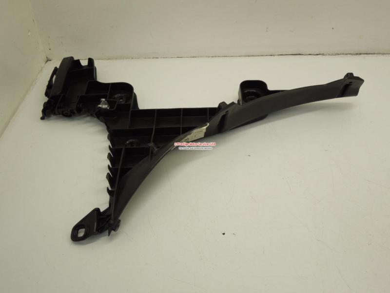 Audi a3 8p 3door rear bumper bracket guide ns 8p3807377b