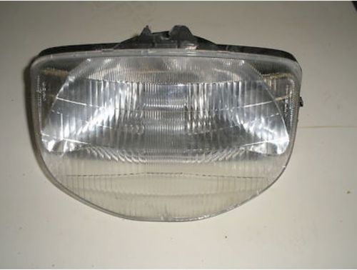 2000 yamaha 700 triple sxr headlight - headlight is pretty cracked up - see pics