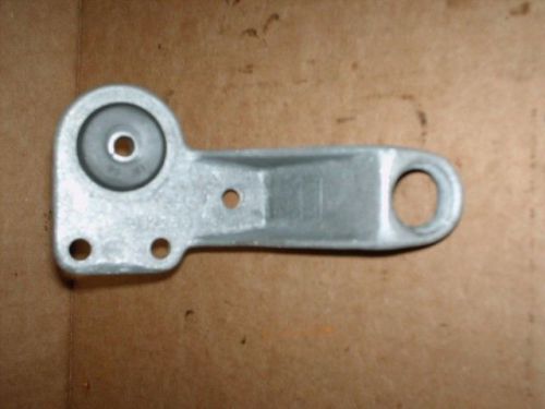 Johnson evinrude  lower engine cover rear port support bracket 317290