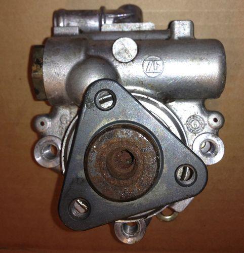 Land rover discovery series 1 power steering pump qvb101110 built sept. 2008