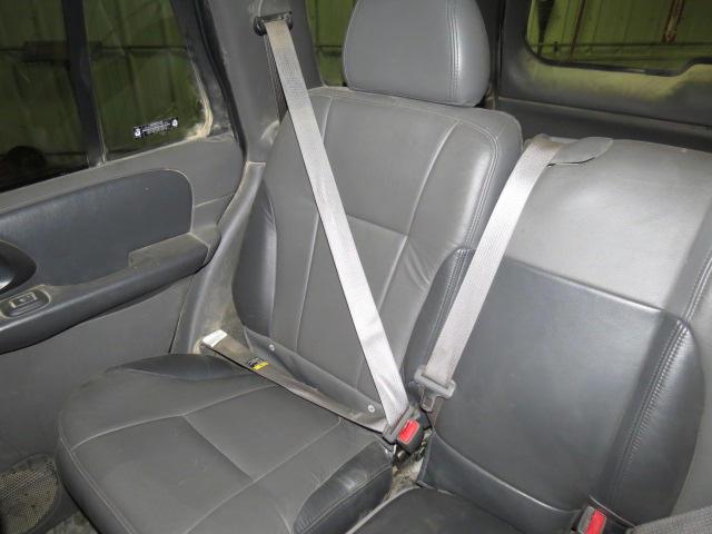 2002 chevy trailblazer rear seat belt & retractor only rh passenger gray