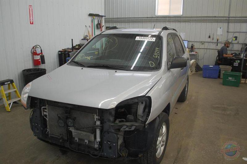 Suspension crossmember sportage 981517 05 06 front crossmember