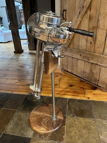 Vintage beautiful evinrude elto sportsman outboard boat motor display make offer