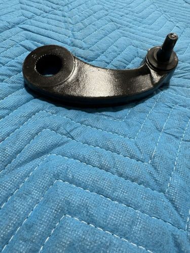 1967-68 firebird pitman arm, w/power steering, v8, used 9791825a