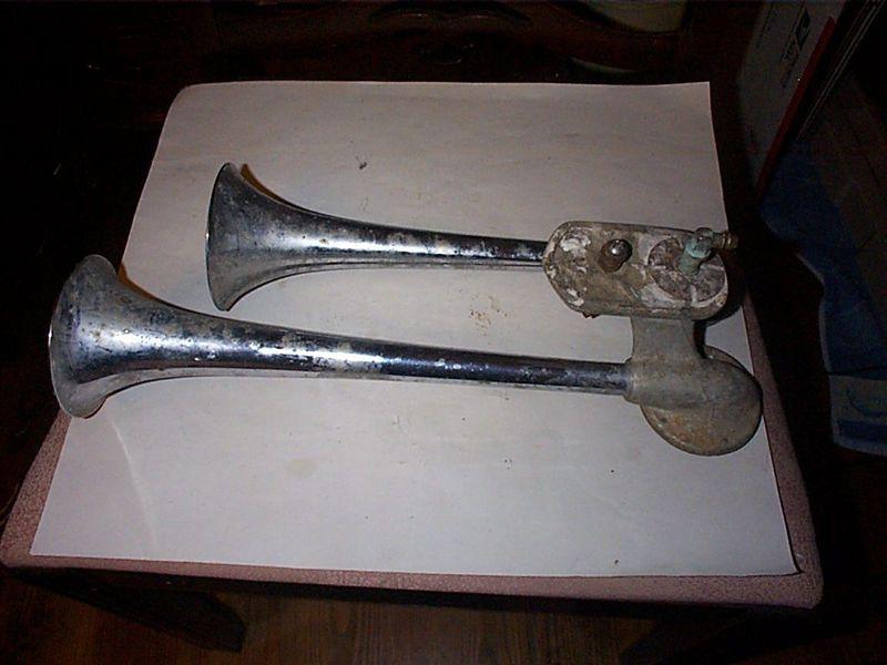 Vintage chrome horn good for parts or repair custom rat rod or antique car