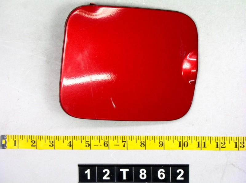 00 quest fuel filler door lid gas tank cover cap oem red 12t862