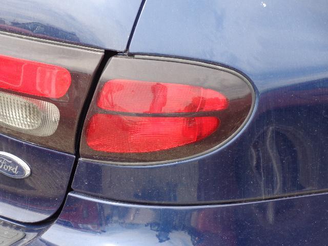 Tail light 00 01 02 03 04  05 sable taurus sw, right