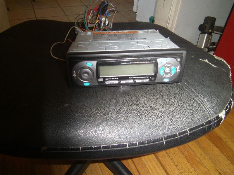 Bmw 4625, nitro cd player,mp3 stereo fold down face removable used works./////