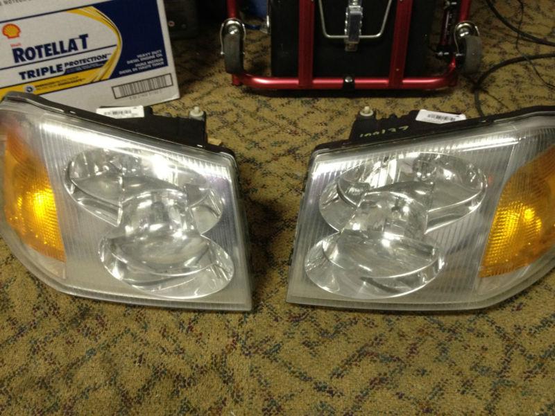 02-09 gmc envoy xuv xl headlights pair set left lh & right rh