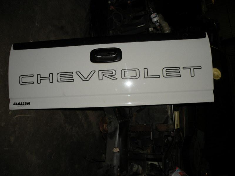 1999-2006 chevy silverado tailgate   complete assembly  oem