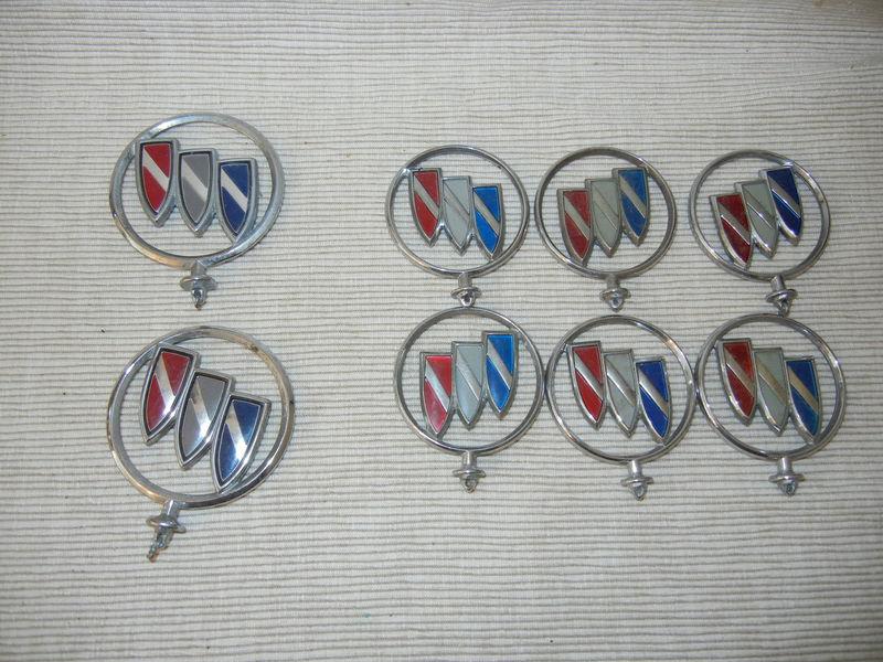 Lot of 8 vintage buick? metal & enamel logo automobile hood emblems 