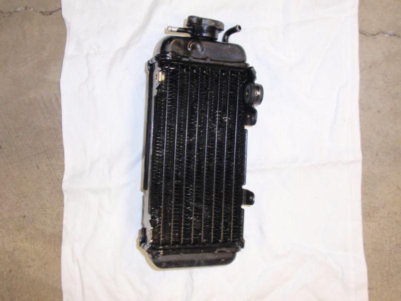 1986-89 yamaha yz250 yz 250 radiator oem part #1lu-1240a-00-00 right side