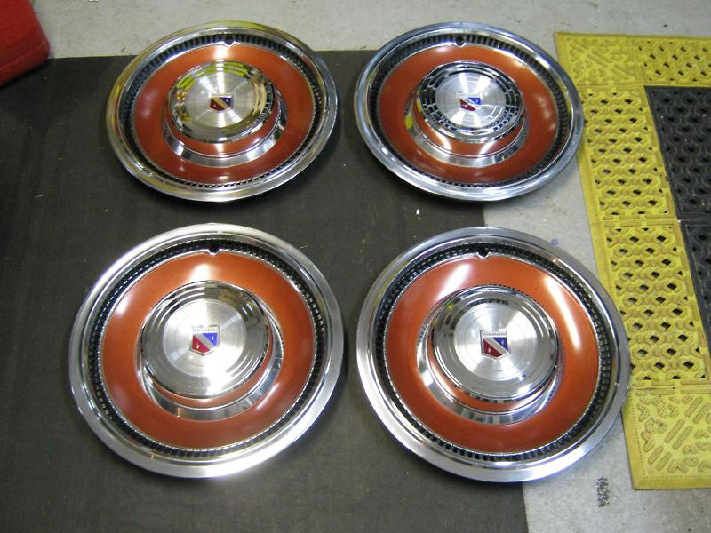 Nos buick electra lesabre hub caps norris industries wheel cover 78 79 80 81gm