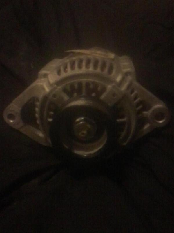 2000 dodge caravan sport alternator like new,used 3 months 3.3 alternator