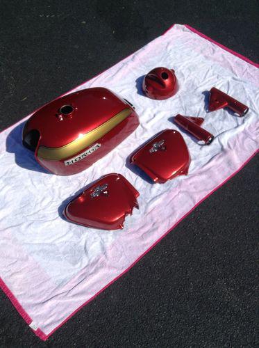 69-78 cb750 candy ruby red painted tank side covers ears complete hc-16-201 cafe