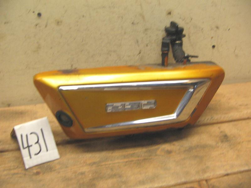 1972 yamaha ds7 rd 250 twin #431 oil tank left side cover