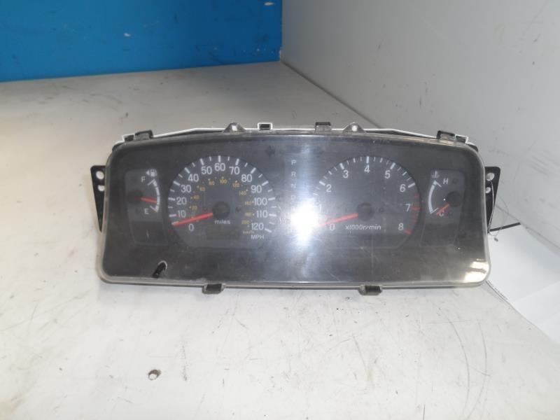 01 02 03 montero sport speedometer cluster black face 4x2 limited, 2x4, 129k